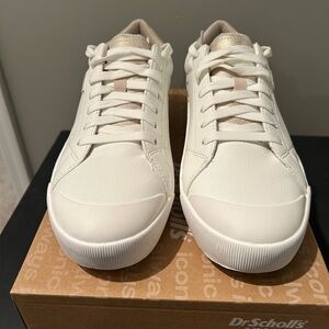 Dr. Scholl’s Time Off Platform Sneakers.  White size 10M